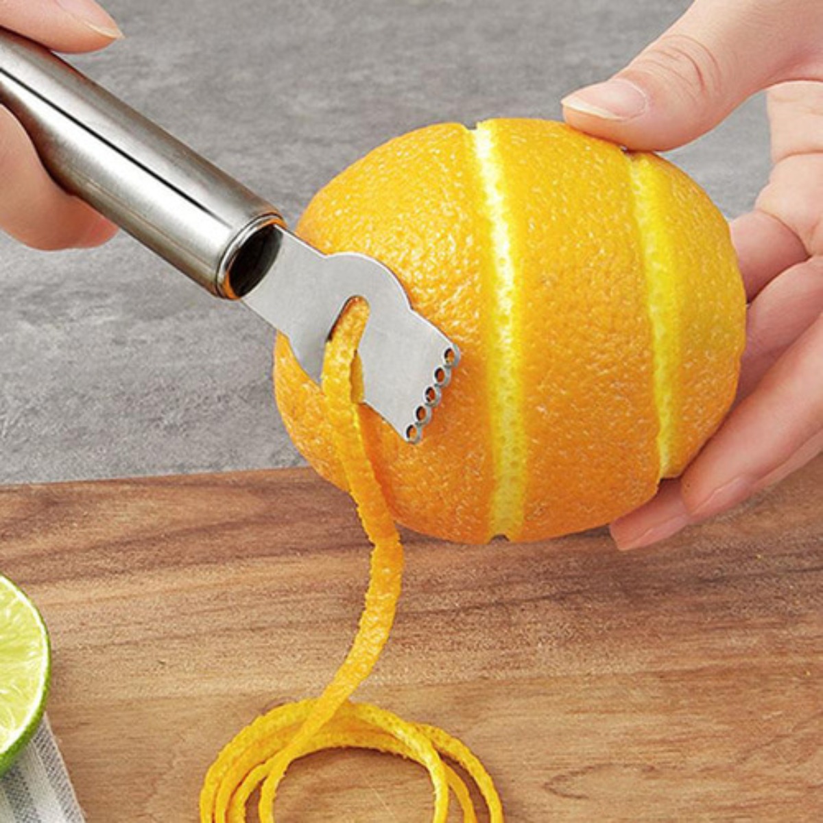 Zilverkleurige citroenschiller - Peeler Channel Knife recensie en prijs